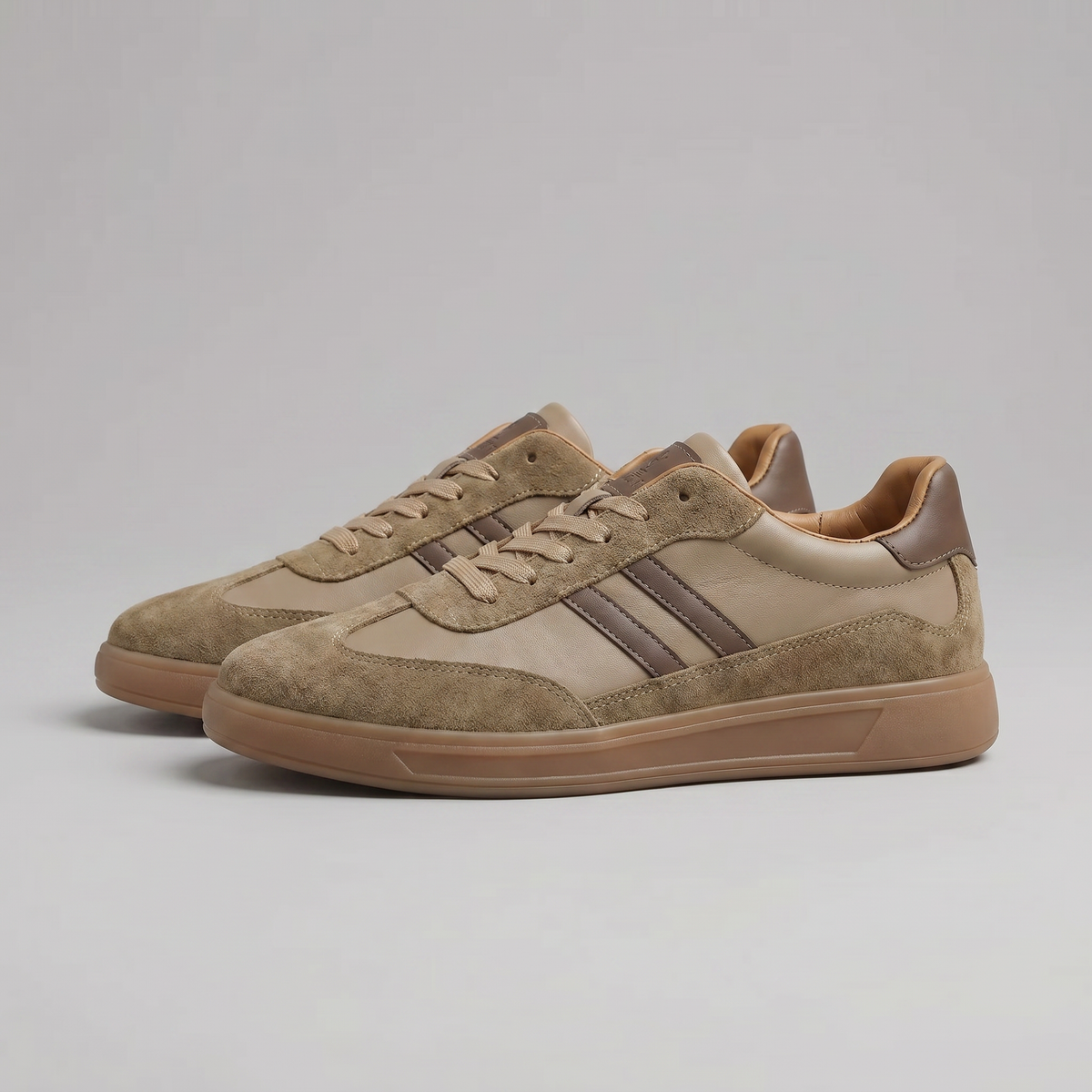 Rowan Retro Lace-Up Sneakers